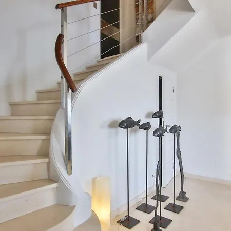 Belle Vue 345 Apartment